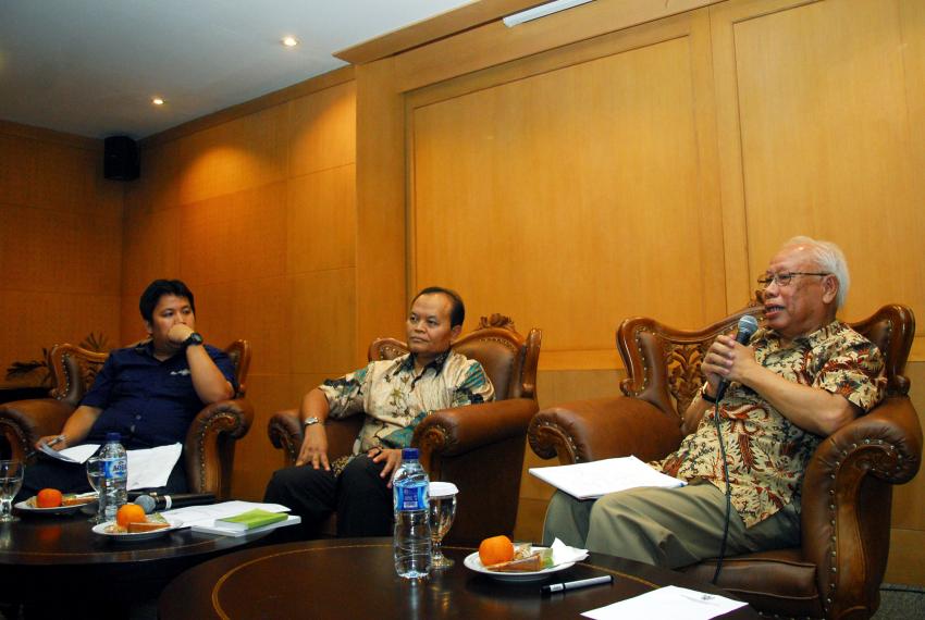 83MEMBANGUN KOMUNIKASI POLITIK KEBANGSAAN.jpg